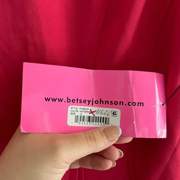 BETSEY JOHNSON Women's Watermelon Scuba Sleeve
Sheath Dress Size 12 - Picture 8 of 8